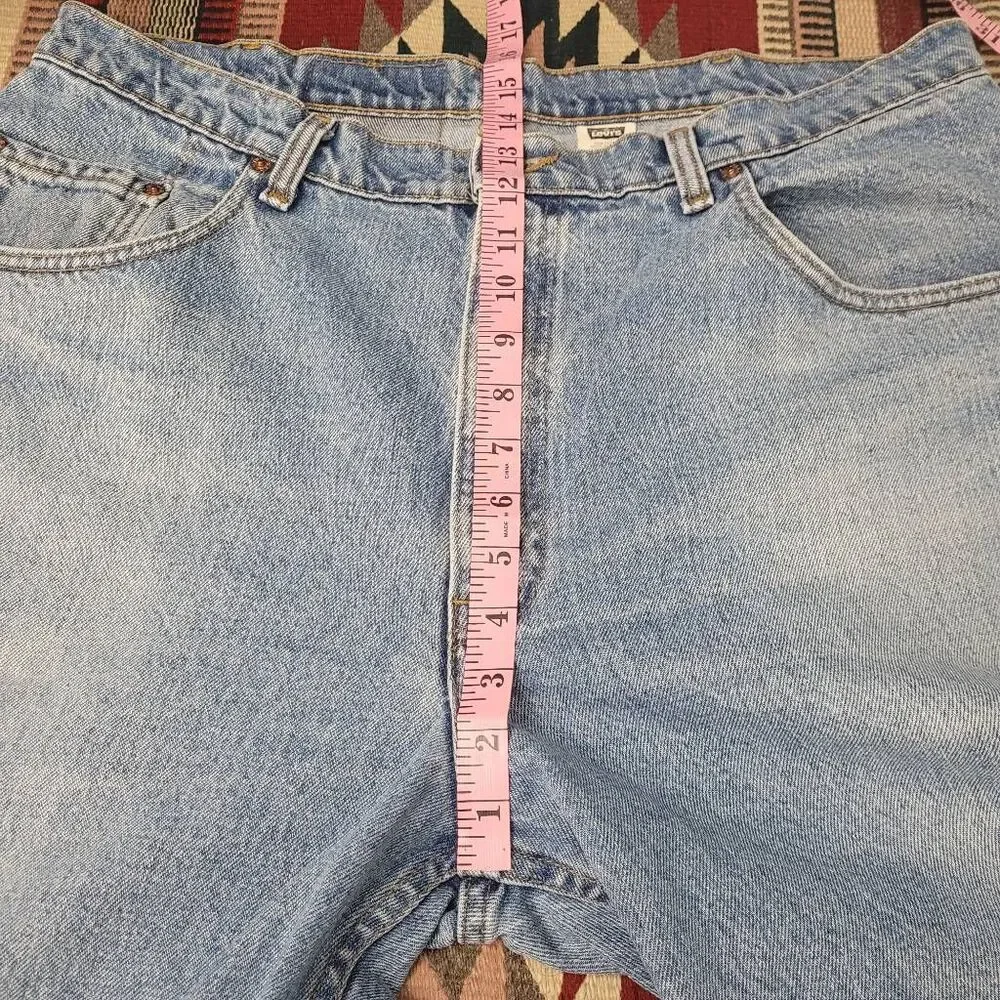 Vintage 90s Levi's 560 Loose Fit Tapered‎ Leg Denim Jeans Sz 38x28.5 Light Wash